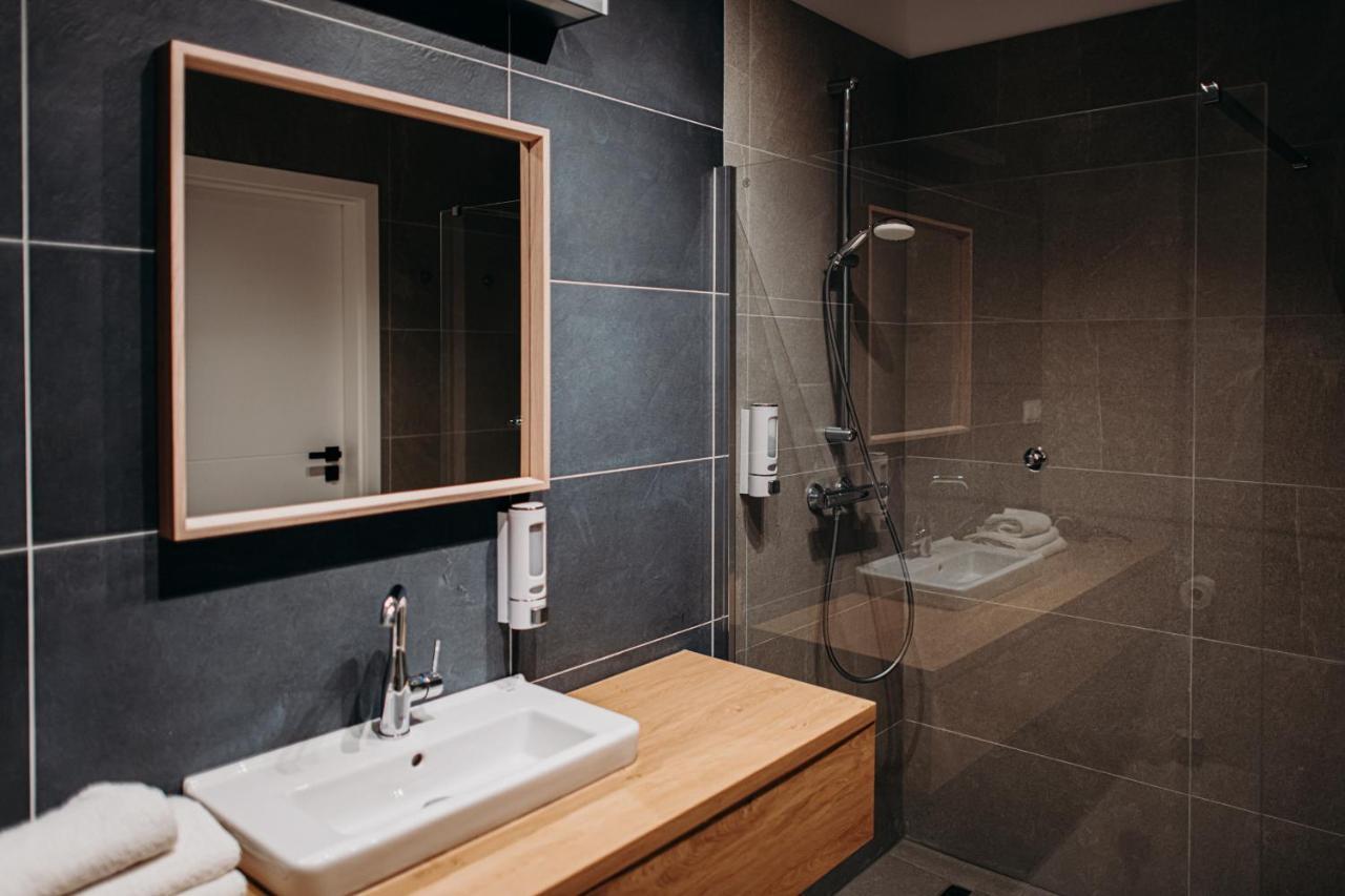Apartamenty Vena Wrocław Exteriör bild